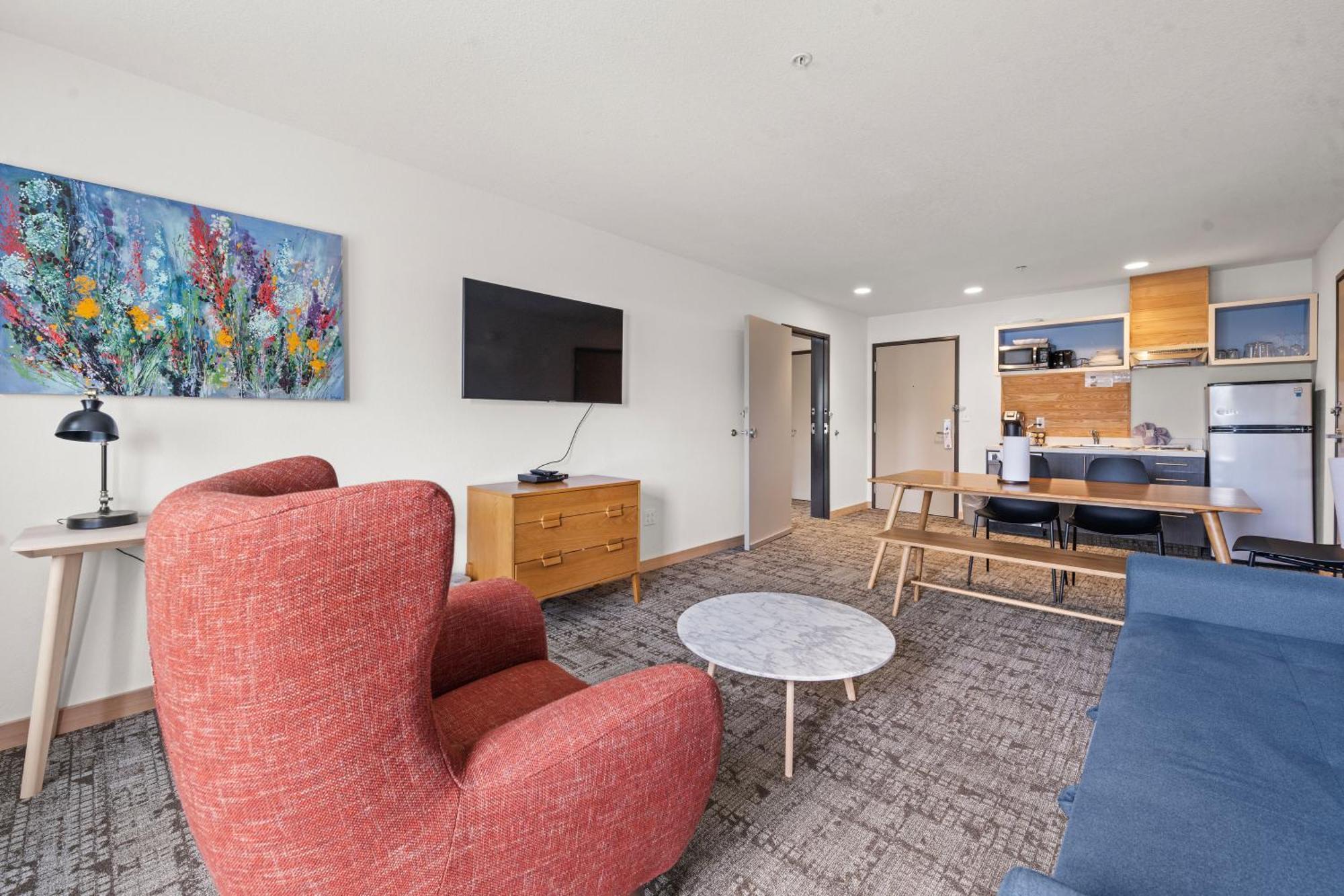 Hotel River At